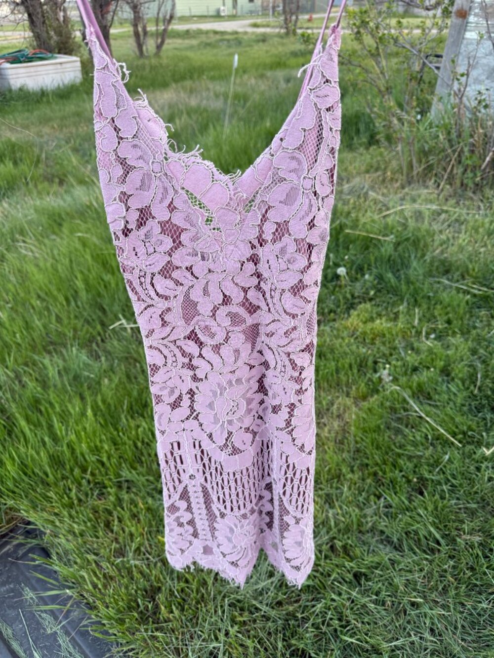 Capricho Mauve Lace Overlay Adjustable Spaghetti Strap Mini Dress Size Small